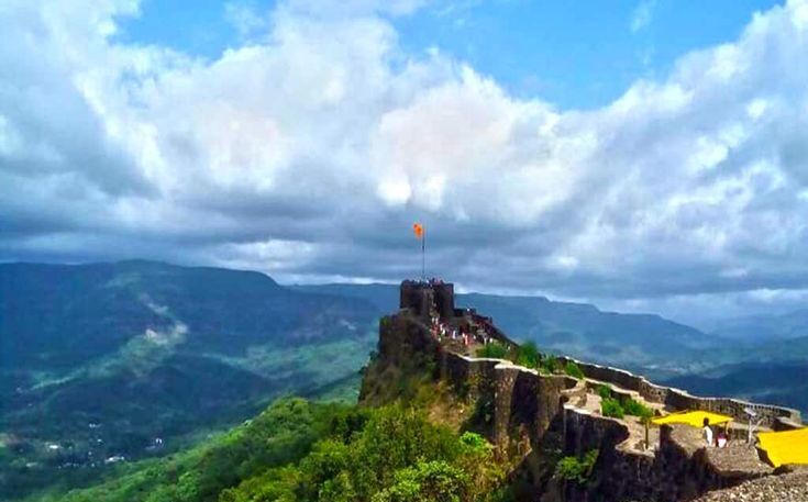 pratapgad fort