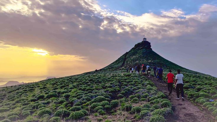 salher fort trek highest fort in maharashtra with wildvoyages (1)